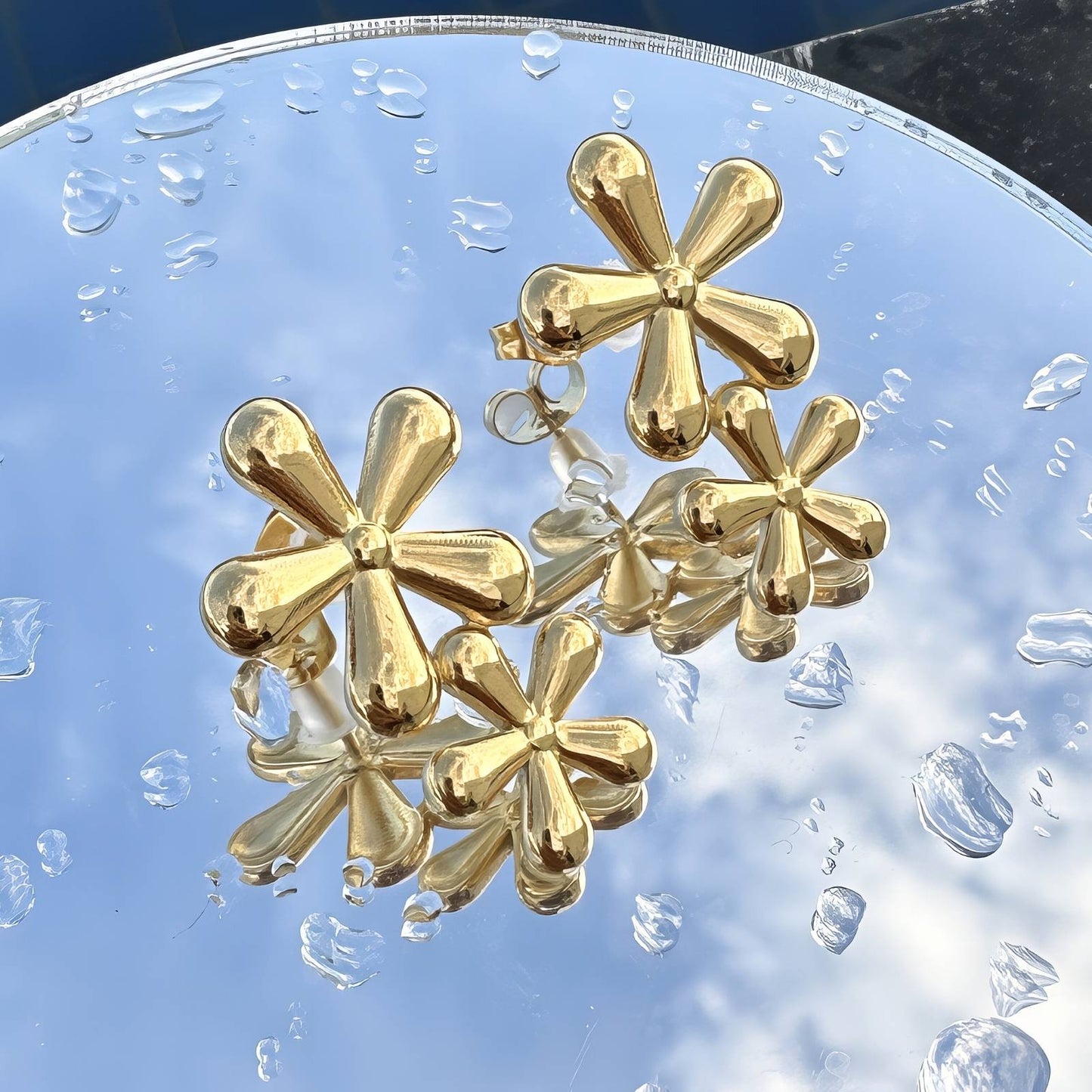 18K gold plated Stainless steel  Flowers earrings